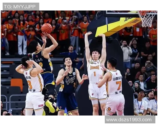 CBA精彩对决广东队与北京队比赛瞬间回顾与精彩图片分享