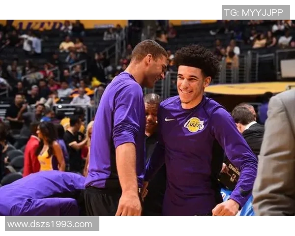 班菲尔德迎战罗萨全力争胜双方球员状态分析与比赛前瞻 班菲尔德迎战罗萨全力争胜双方球员状态分析与比赛前瞻