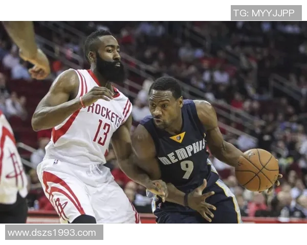 火箭队与灰熊队激战正酣1月15日国语直播精彩回顾与分析 火箭队与灰熊队激战正酣1月15日国语直播精彩回顾与分析