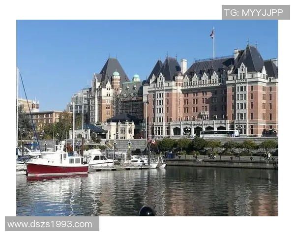 温哥华与多伦多足球对决解析：谁能在赛场上笑到最后