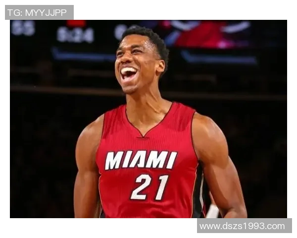 乔尔恩比德如何在NBA赛场上展现统治力与领导才能的精彩瞬间