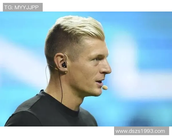 克罗斯：从足球天才到战术大师的辉煌人生与职业轨迹解析