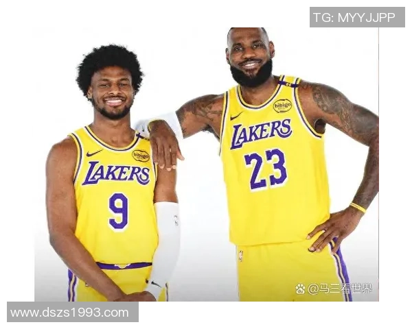 湖人对决掘金精彩回顾球星表现与战术分析全方位解读